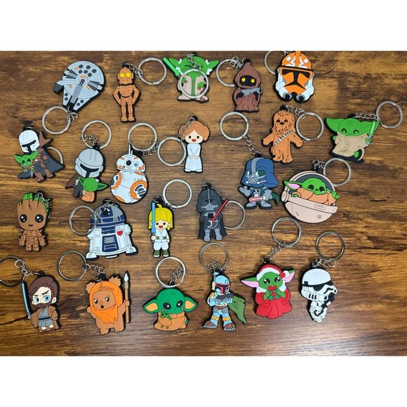 Star Wars Figures Rubber Key Chains-Set of 23 - 2-2.5" inches - Picture 1 of 6